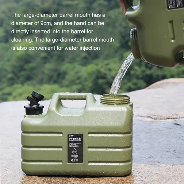 11-Liter Camping-Wasserbehälter aus lebensmittelechtem PE, militärgrün